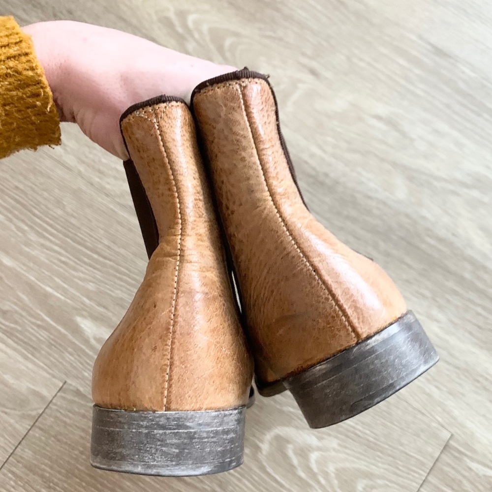 Leibeskind Leather Chelsea Boots - Picture 5 of 16
